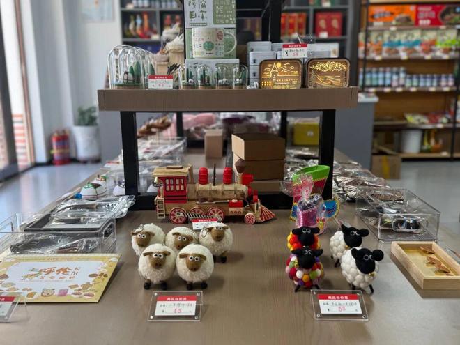 共鸣 牙克石文创冰箱贴“大受欢迎”瓦力游戏北疆文化 方寸之间引发情感(图5)