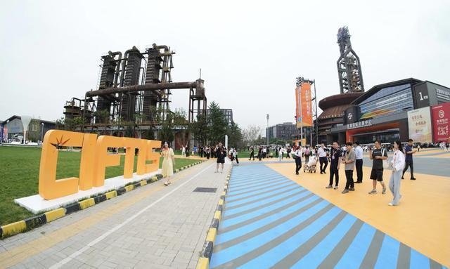 之都一幅壮阔图卷纵情铺展瓦力游戏app北京：文化(图6)